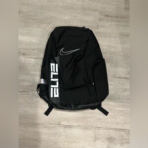 Nike elite backpack NWOT